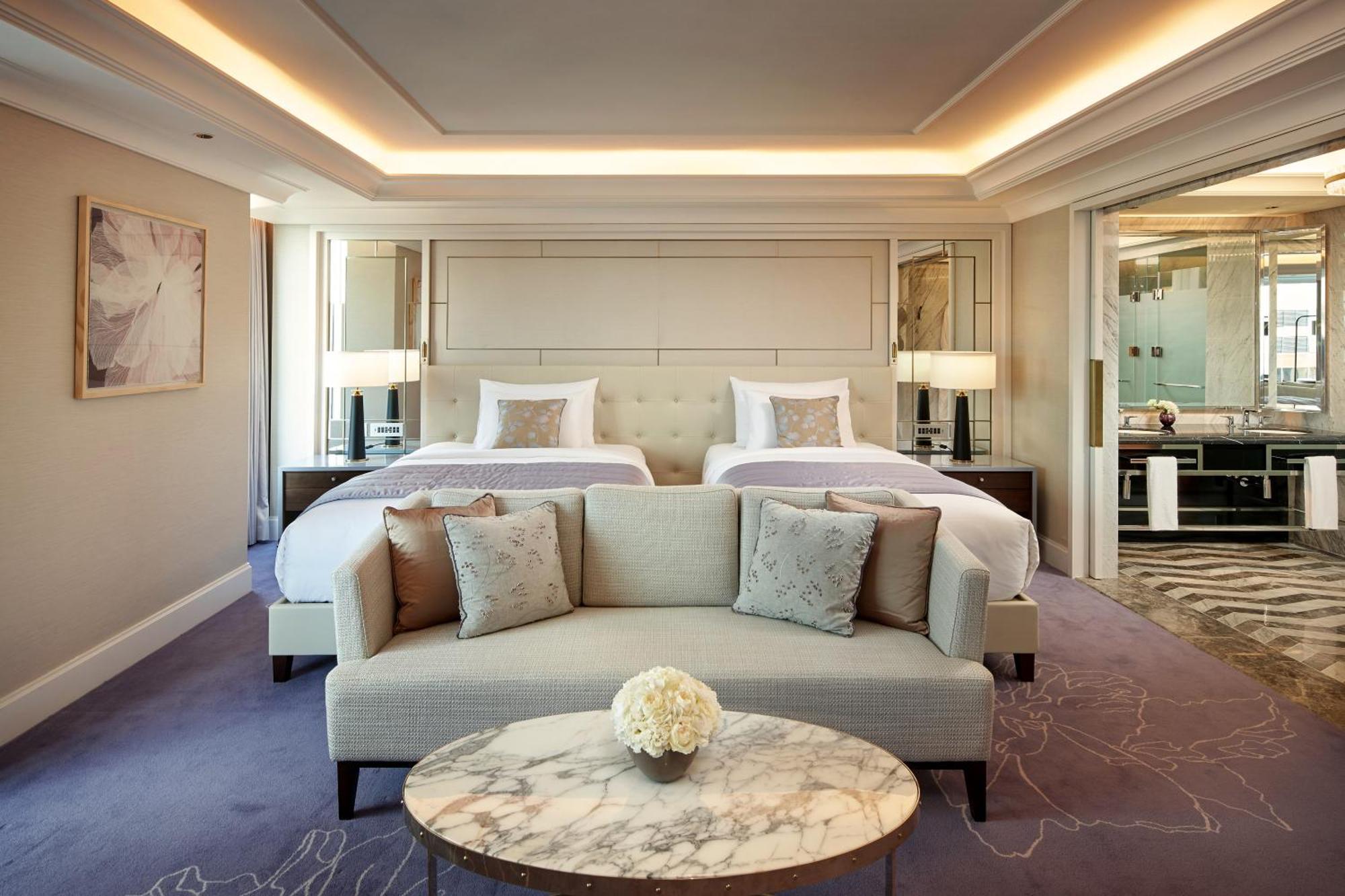 Lotte Hotel Seoul Executive Tower Екстер'єр фото A suite at the hotel
