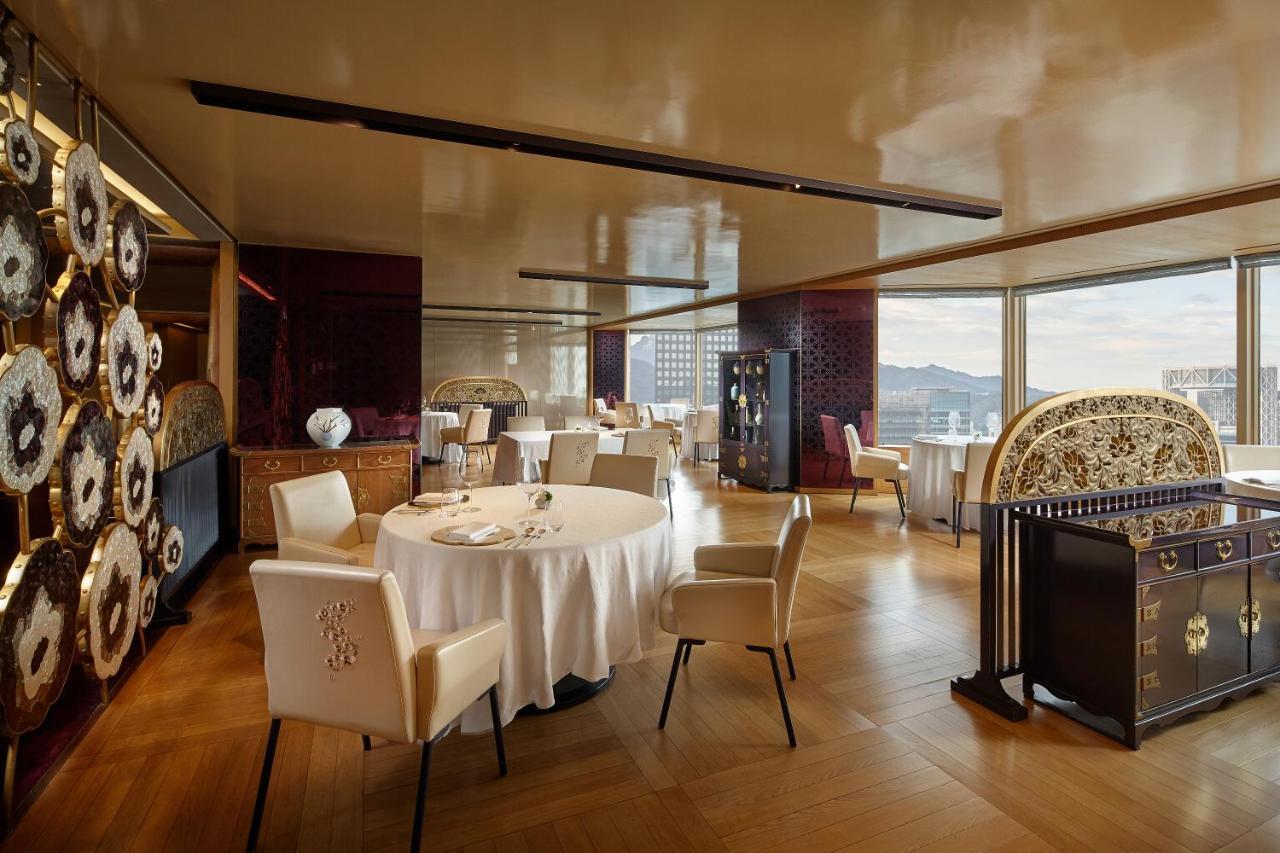 Lotte Hotel Seoul Executive Tower Екстер'єр фото The interior of the restaurant
